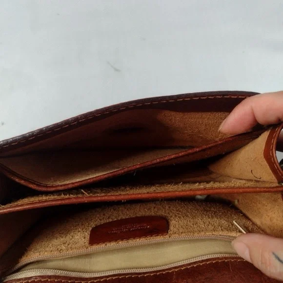 Made in Florence Leather Crossbody Bag - Picture 5 of 8